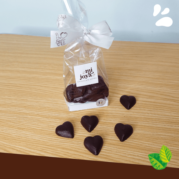 Coeurs en chocolat fourrés de caramel au fruit de la passion